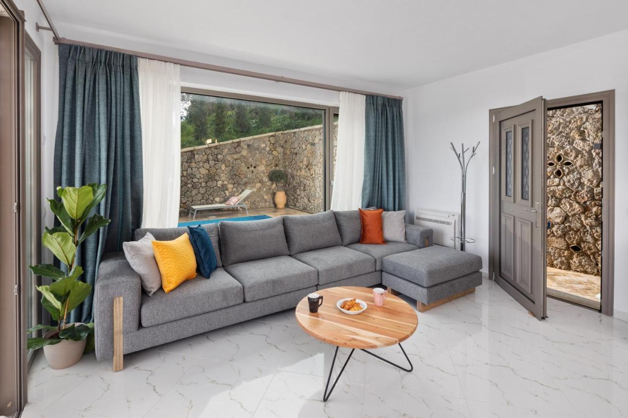 Fundana Villas Kanakádes エクステリア 写真